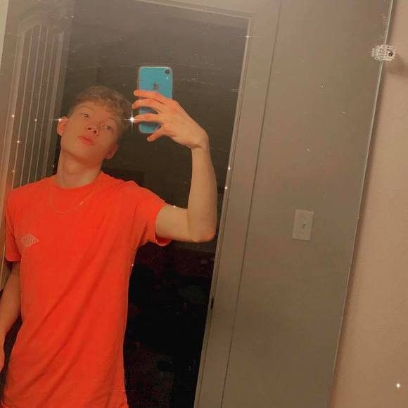 Meet your Posher, Josh - Picture 1 of 1